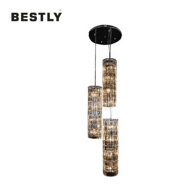 Mūsdienīgas apaļas kristāla piekaramās lampas trīs gaismās